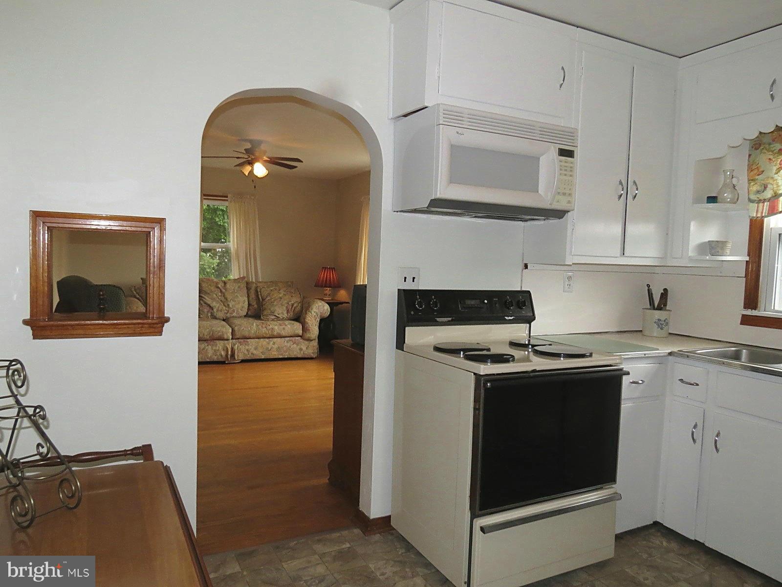 4702 Ridge Road Mount Airy, MD 21771 - Photo 8 of 27 Kitchen