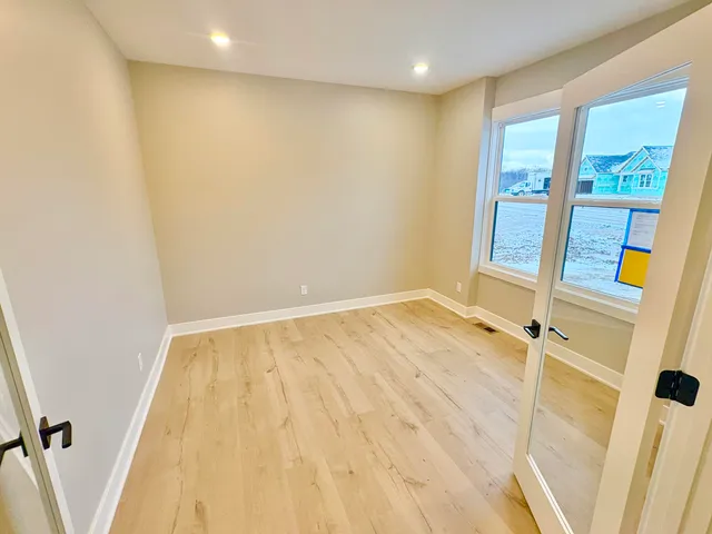 $679,900 | 8318 Kettle Hill Southeast, Alto, MI 49302