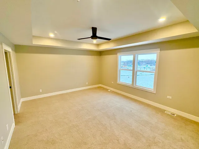 $679,900 | 8318 Kettle Hill Southeast, Alto, MI 49302