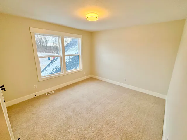 $679,900 | 8318 Kettle Hill Southeast, Alto, MI 49302