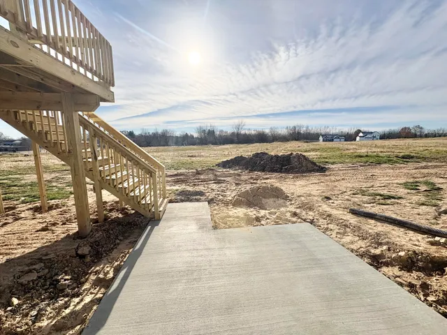 $679,900 | 8318 Kettle Hill Southeast, Alto, MI 49302