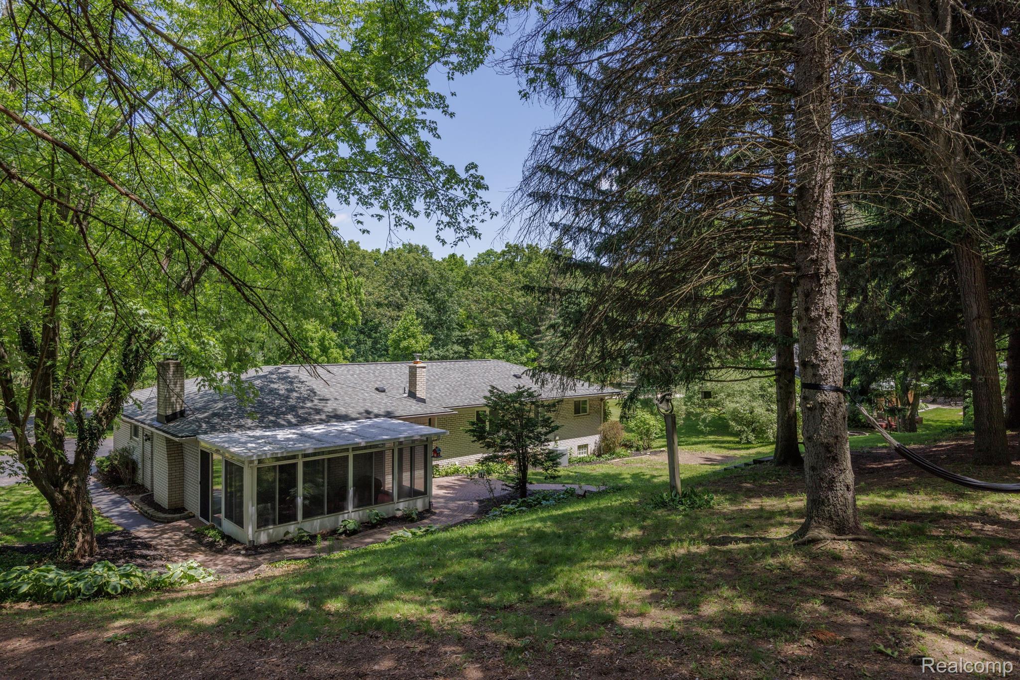 4607 Maybee Road Clarkston, MI 48348 - Photo 37 of 47 Gallery Image 37