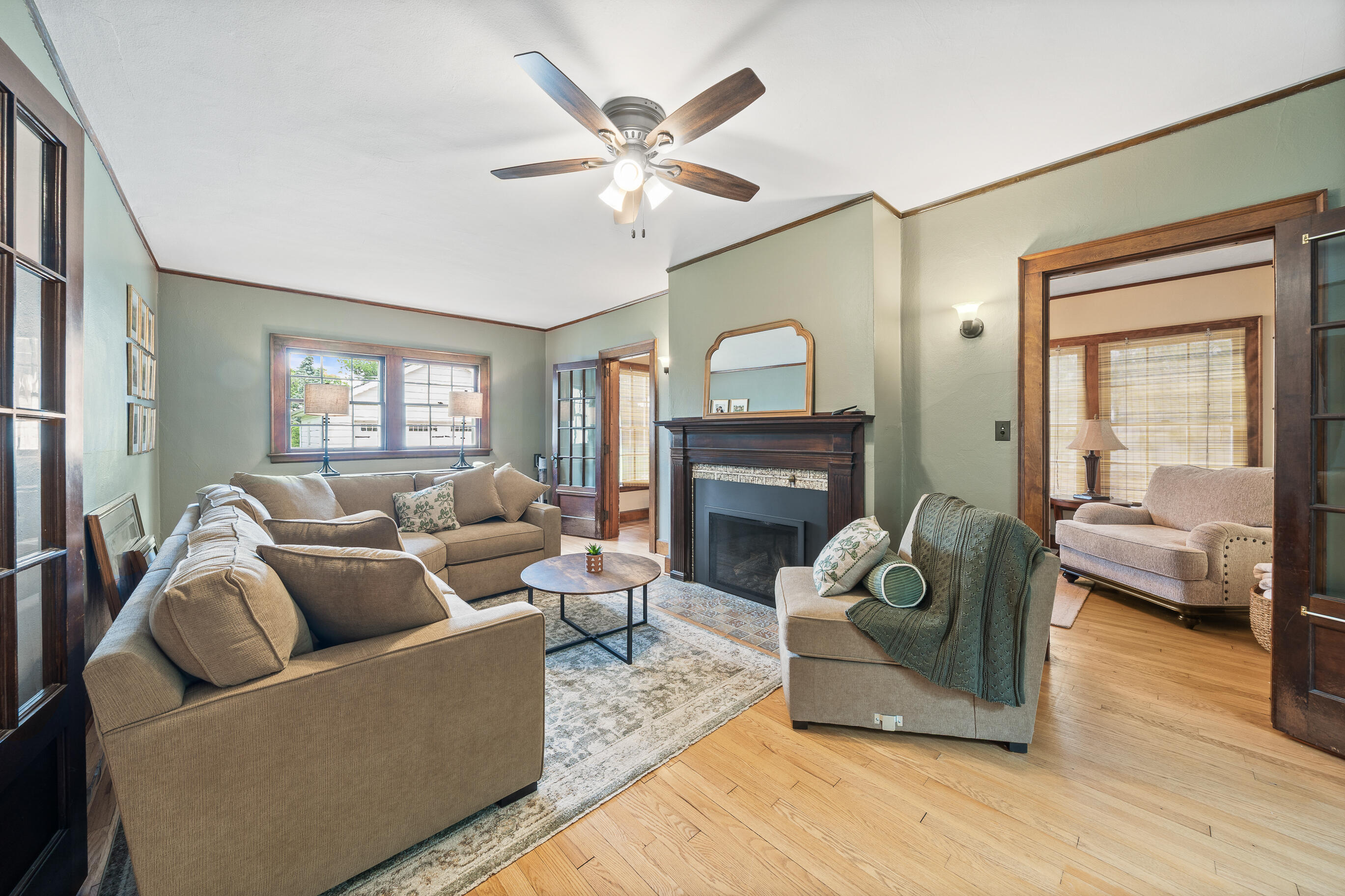 1105 Barnes Street Delavan, WI 53115 - Photo 9 of 52 Great Room