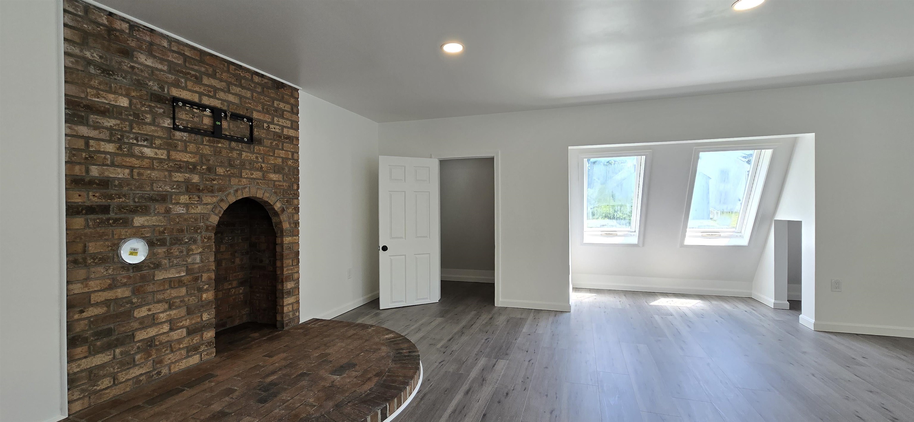 1578 Dover Road Epsom, NH 03234 - Photo 10 of 20