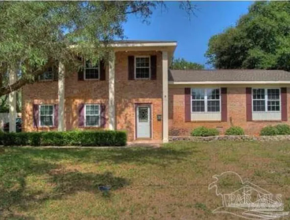 $2,850 | 117 South Sunset Boulevard, Gulf Breeze, FL 32561