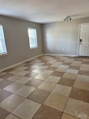 $3,000 | 117 South Sunset Boulevard, Gulf Breeze, FL 32561