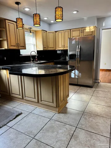 $3,000 | 117 South Sunset Boulevard, Gulf Breeze, FL 32561