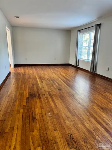 $3,000 | 117 South Sunset Boulevard, Gulf Breeze, FL 32561