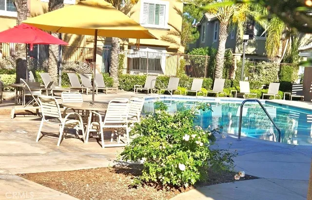 $439,900 | 27427 Woburn Court, Unit 1, Murrieta, CA 92562