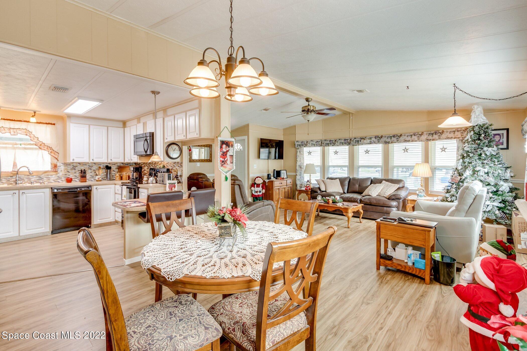1990 Mango Street Northeast Palm Bay, FL 32905 - Photo 15 of 53 Dining/Living
