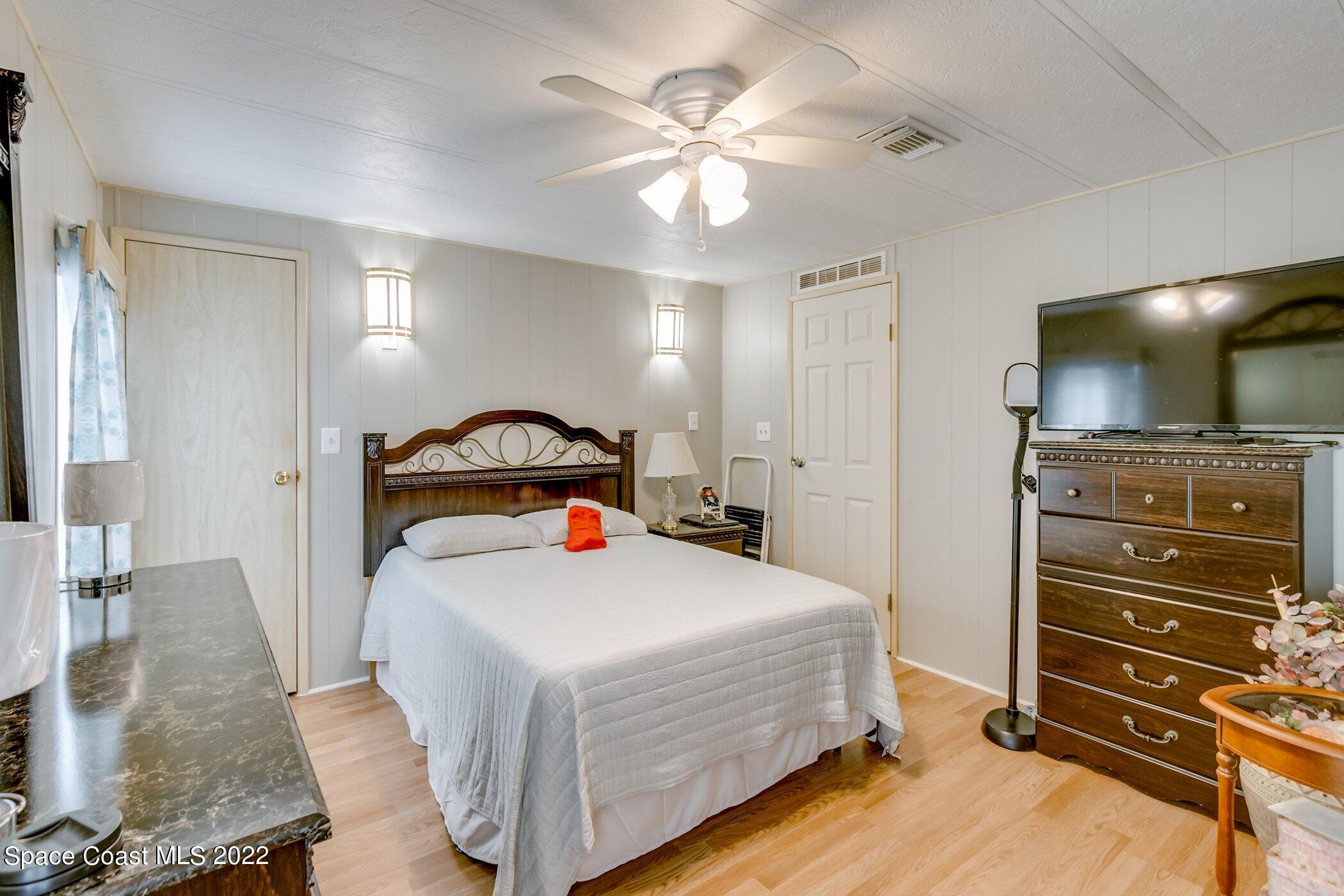 1990 Mango Street Northeast Palm Bay, FL 32905 - Photo 24 of 53 Bedroom 2