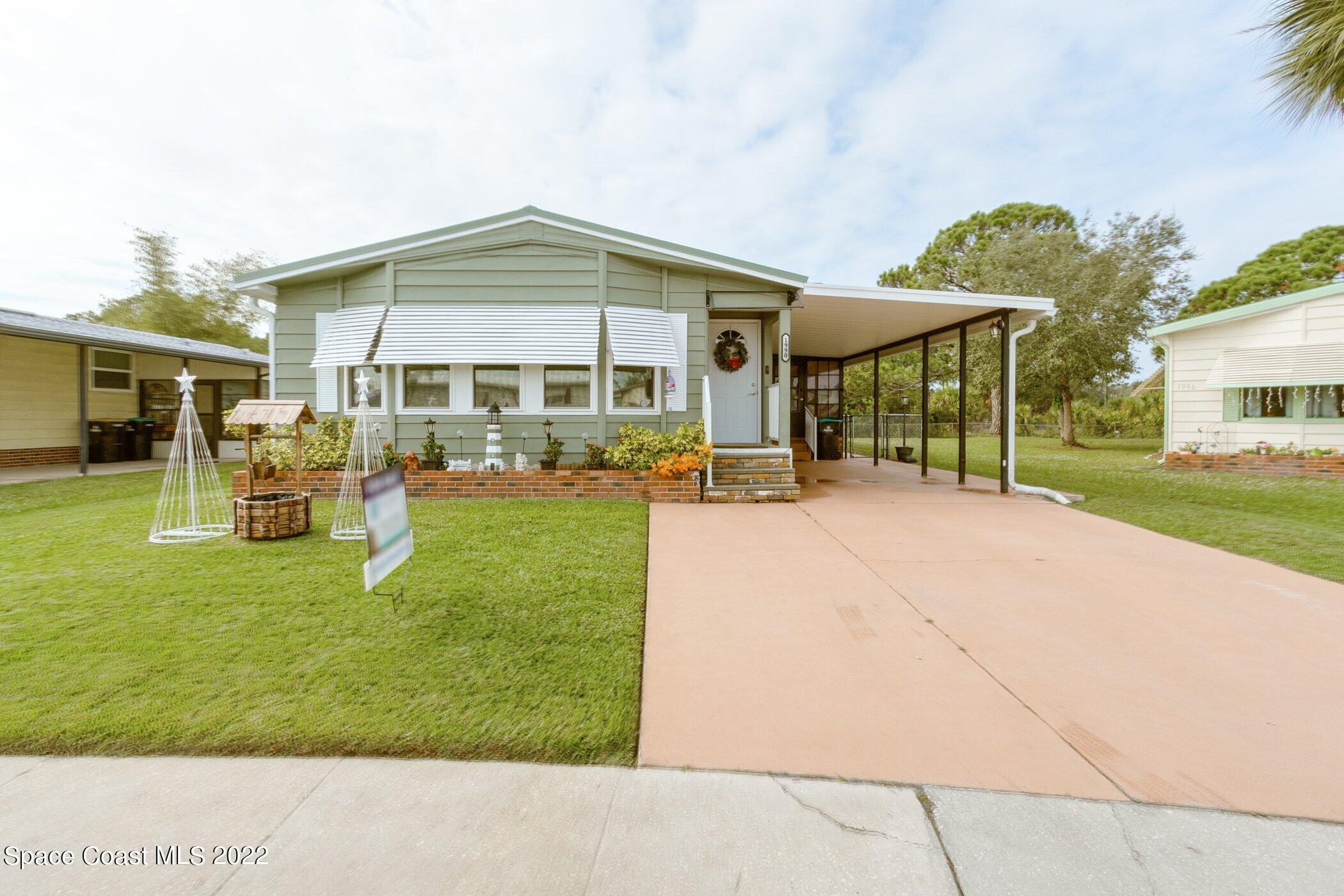 1990 Mango Street Northeast Palm Bay, FL 32905 - Photo 4 of 53 1990-Mango-103.jpg-SMALL
