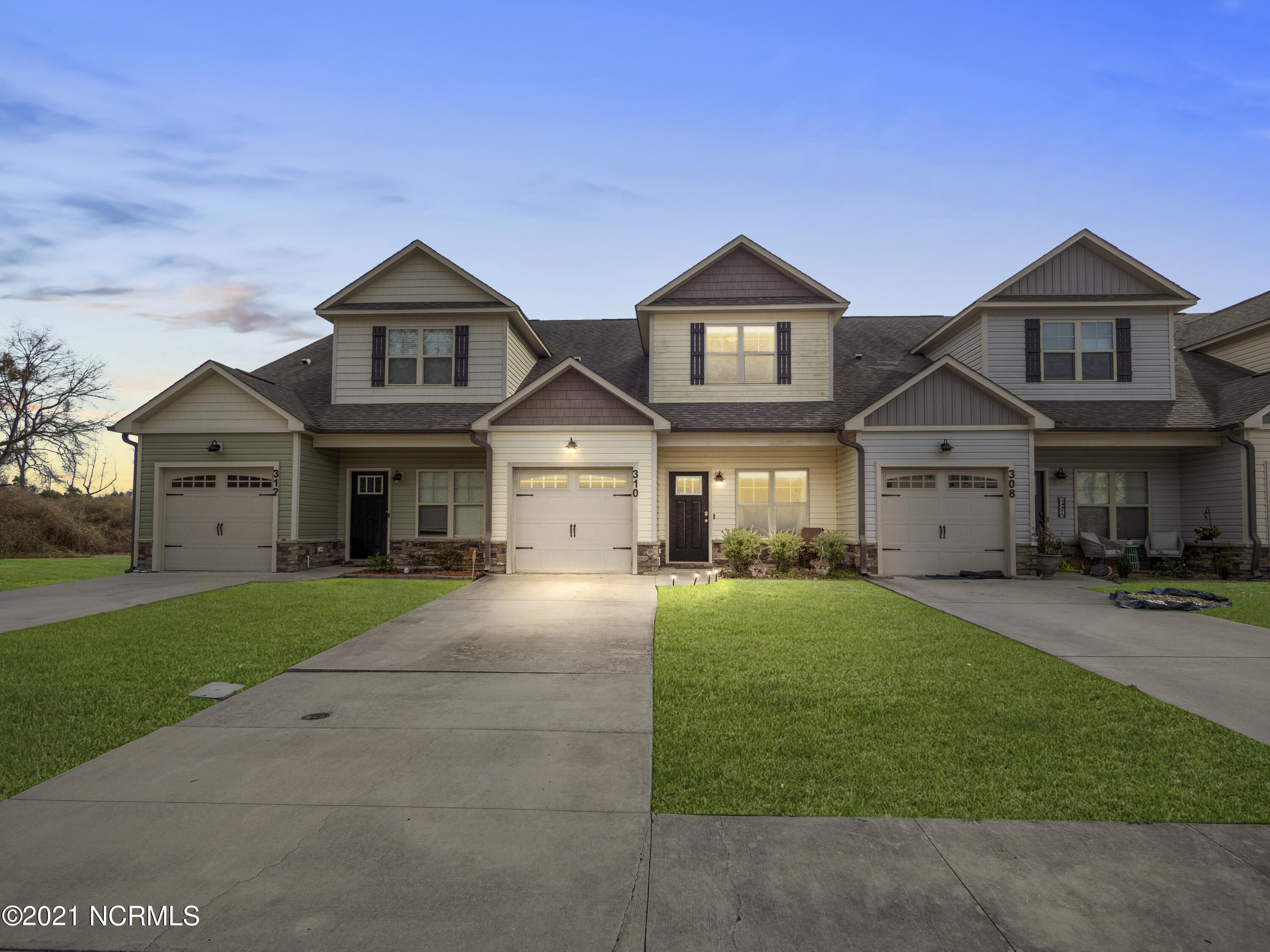 310 Winstead Loop Road Richlands, NC 28574 - Photo 1 of 34 FRONT OF HOUSE