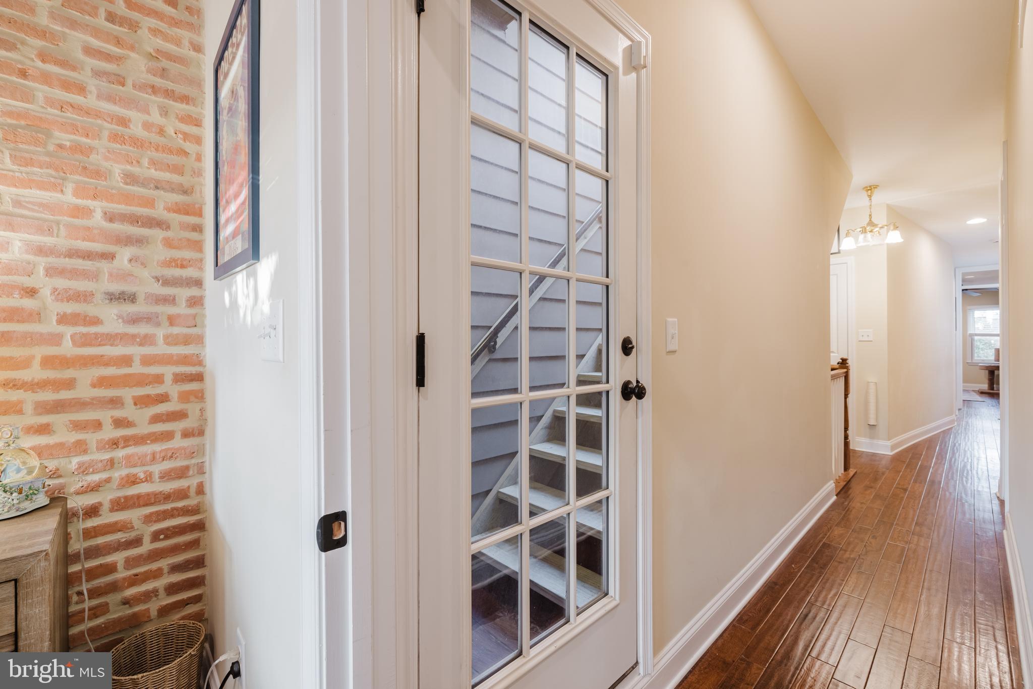 1509 Riverside Avenue Baltimore, MD 21230 - Photo 21 of 36 2nd level stairs leading to deck
