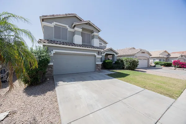 $3,495 | 873 West Tremaine Avenue, Gilbert, AZ 85233