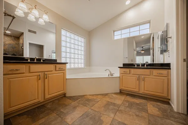 $3,495 | 873 West Tremaine Avenue, Gilbert, AZ 85233