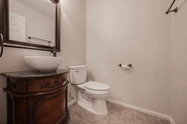 $3,495 | 873 West Tremaine Avenue, Gilbert, AZ 85233