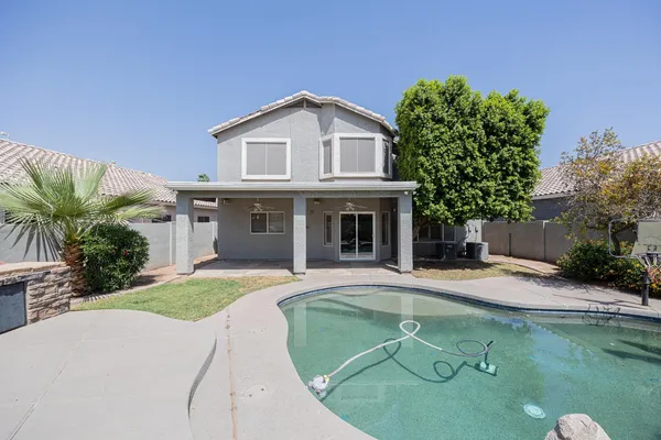 $3,495 | 873 West Tremaine Avenue, Gilbert, AZ 85233