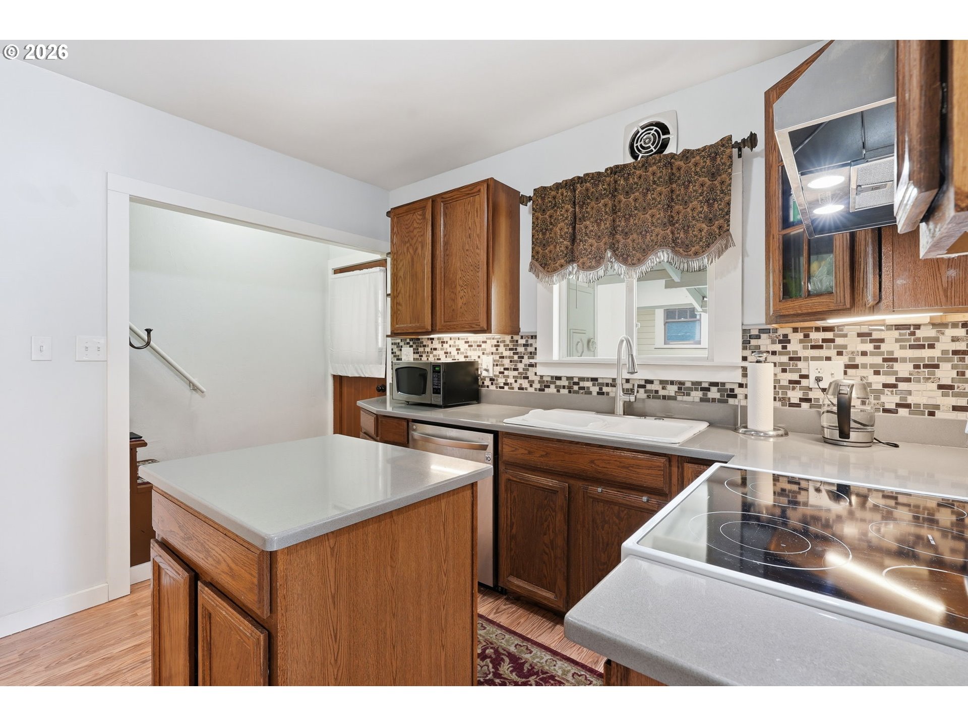 3246 Northeast 59th Avenue Portland, OR 97213 - Photo 13 of 46
