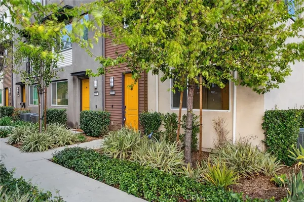 $4,100 | 8405 North Fusion Way, Northridge, CA 91325