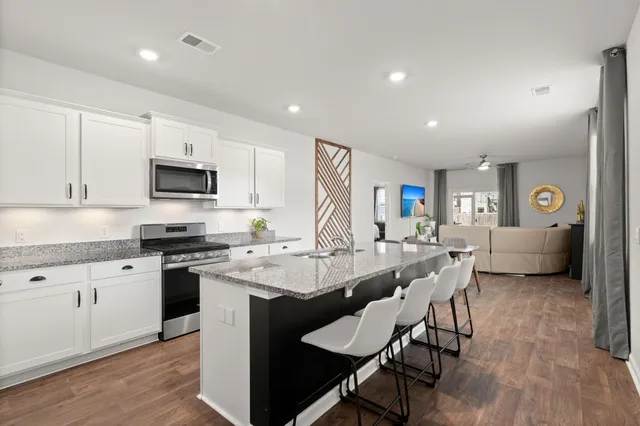 $339,900 | 159 Horizon Ridge Drive, Summerville, SC 29486