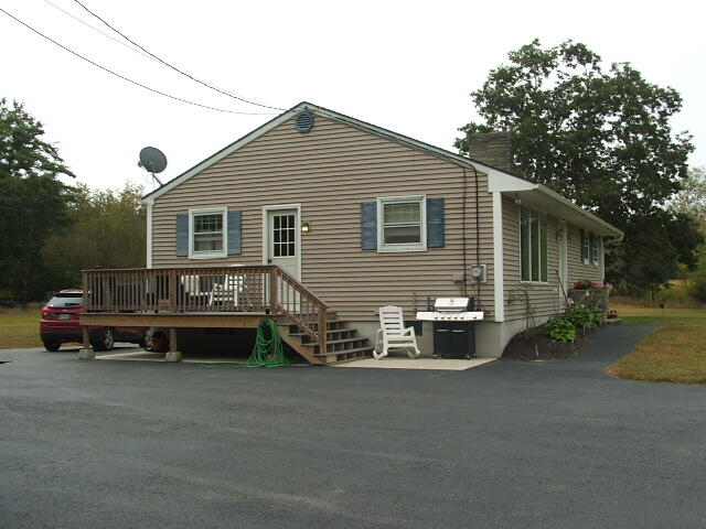 284 South Waterboro Road Lyman, ME 04002 - Photo 3 of 34 3