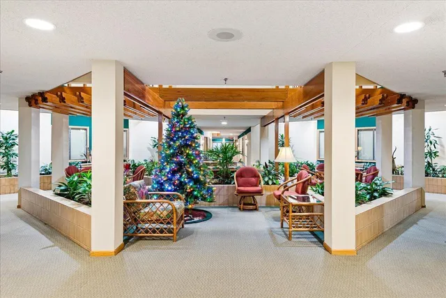 $169,900 | 4035 Victoria Street North, Unit 110, Shoreview, MN 55126