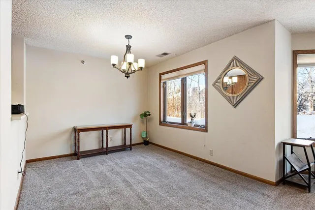 $169,900 | 4035 Victoria Street North, Unit 110, Shoreview, MN 55126