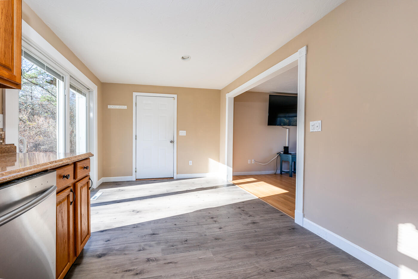 63 Triangle Circle Sandwich, MA 02563 - Photo 12 of 30 kitchen4