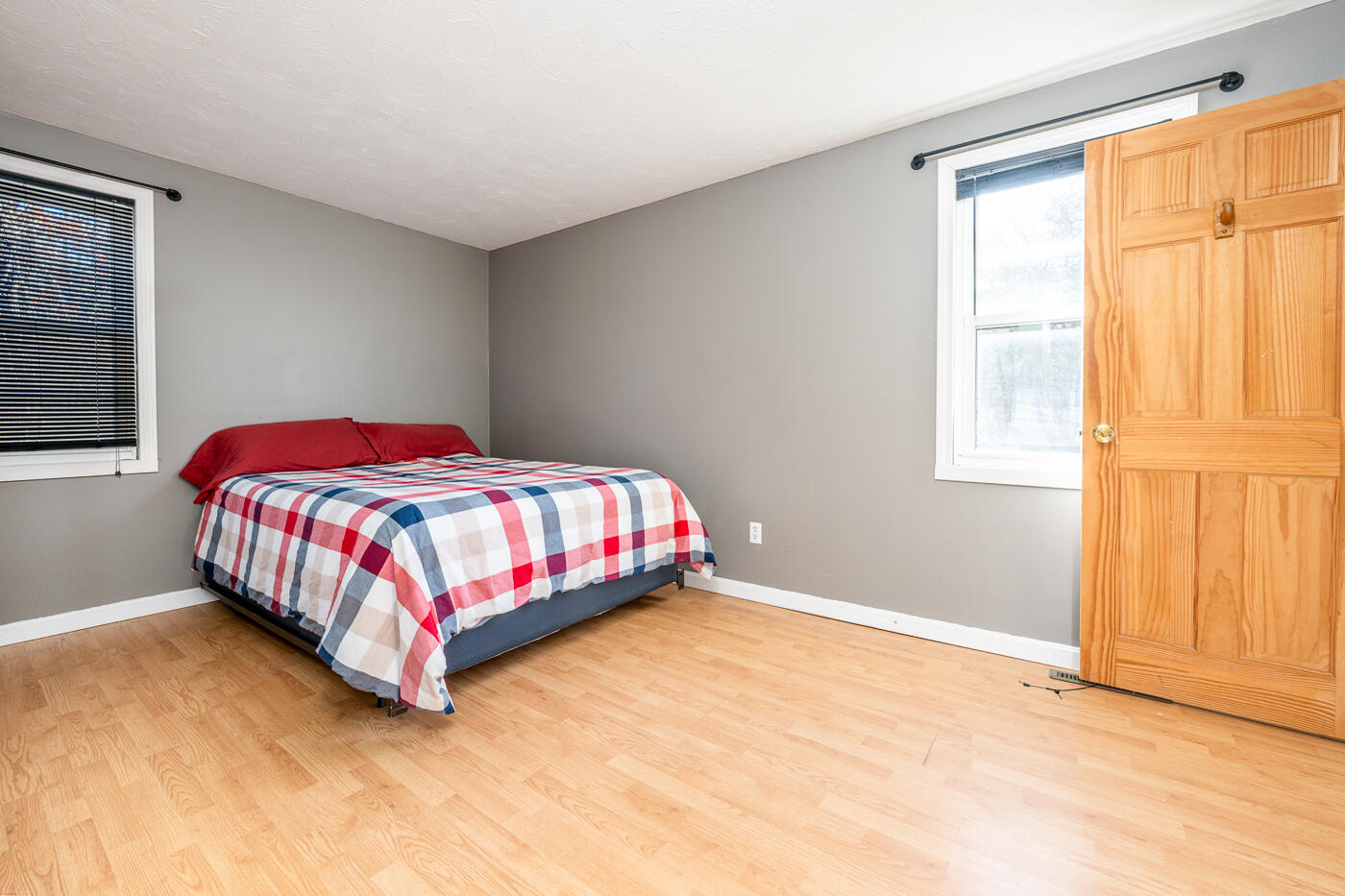 63 Triangle Circle Sandwich, MA 02563 - Photo 13 of 30 1stbedroom1