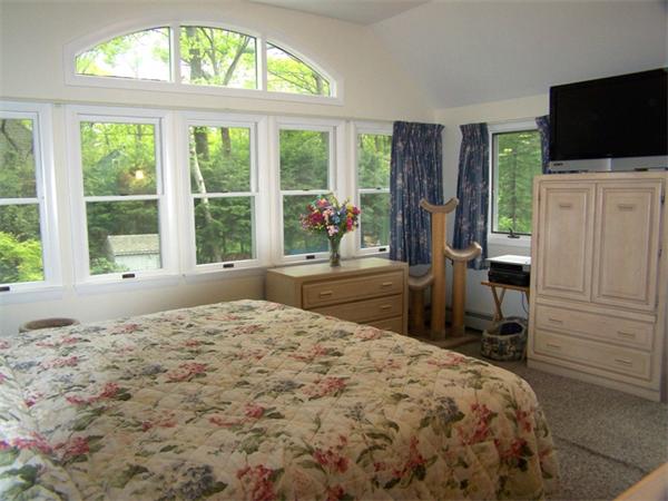 100 High Plain Road Andover, MA 01810 - Photo 16 of 30 Gallery Image 16