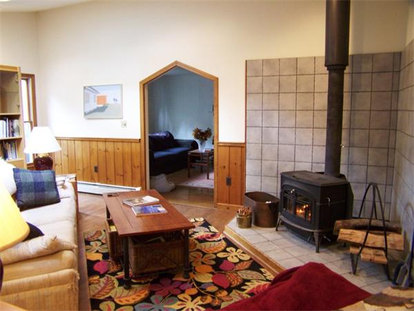 100 High Plain Road Andover, MA 01810 - Photo 8 of 30 Gallery Image 8