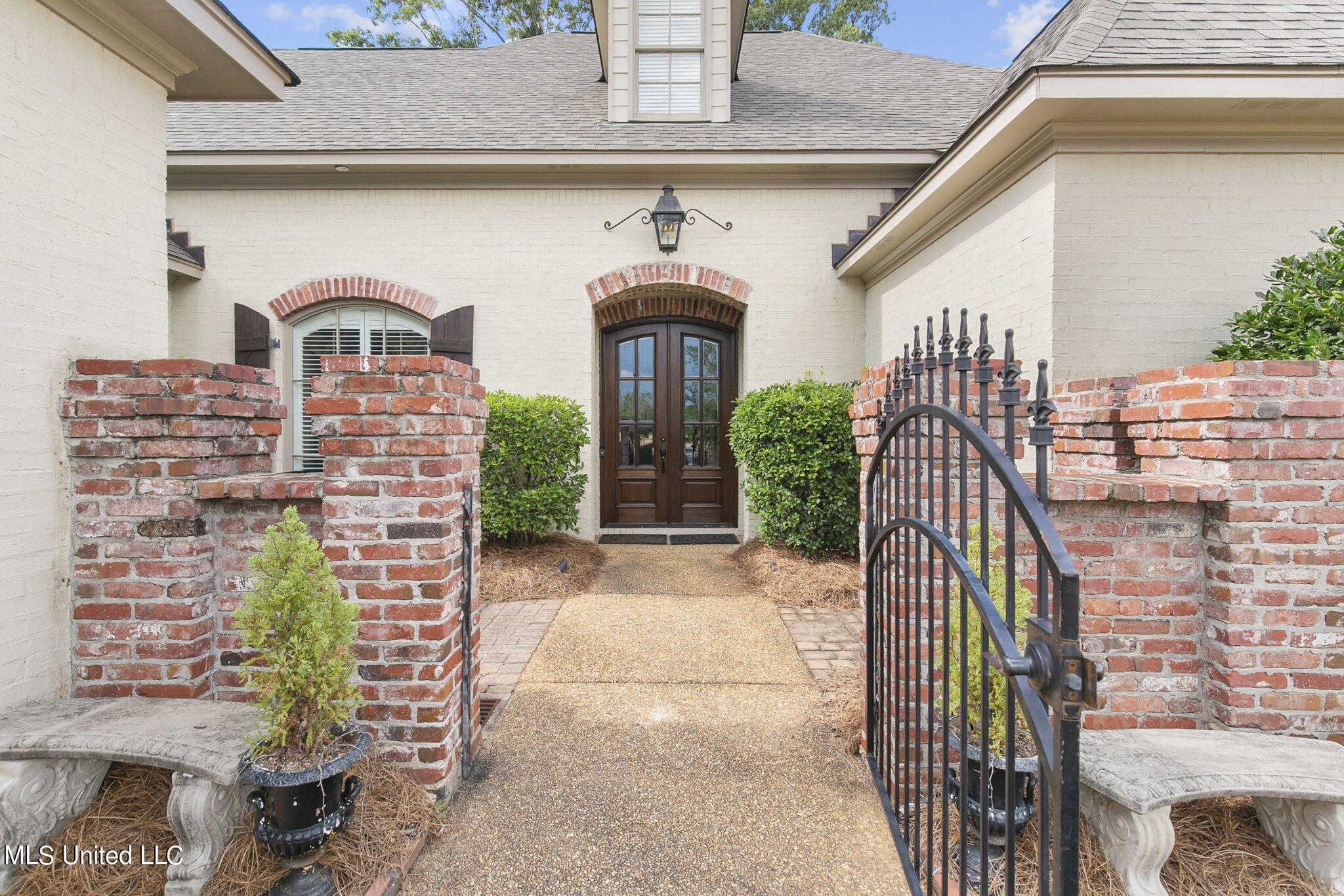 154 Victoria Place Madison, MS 39110 - Photo 4 of 108 Front