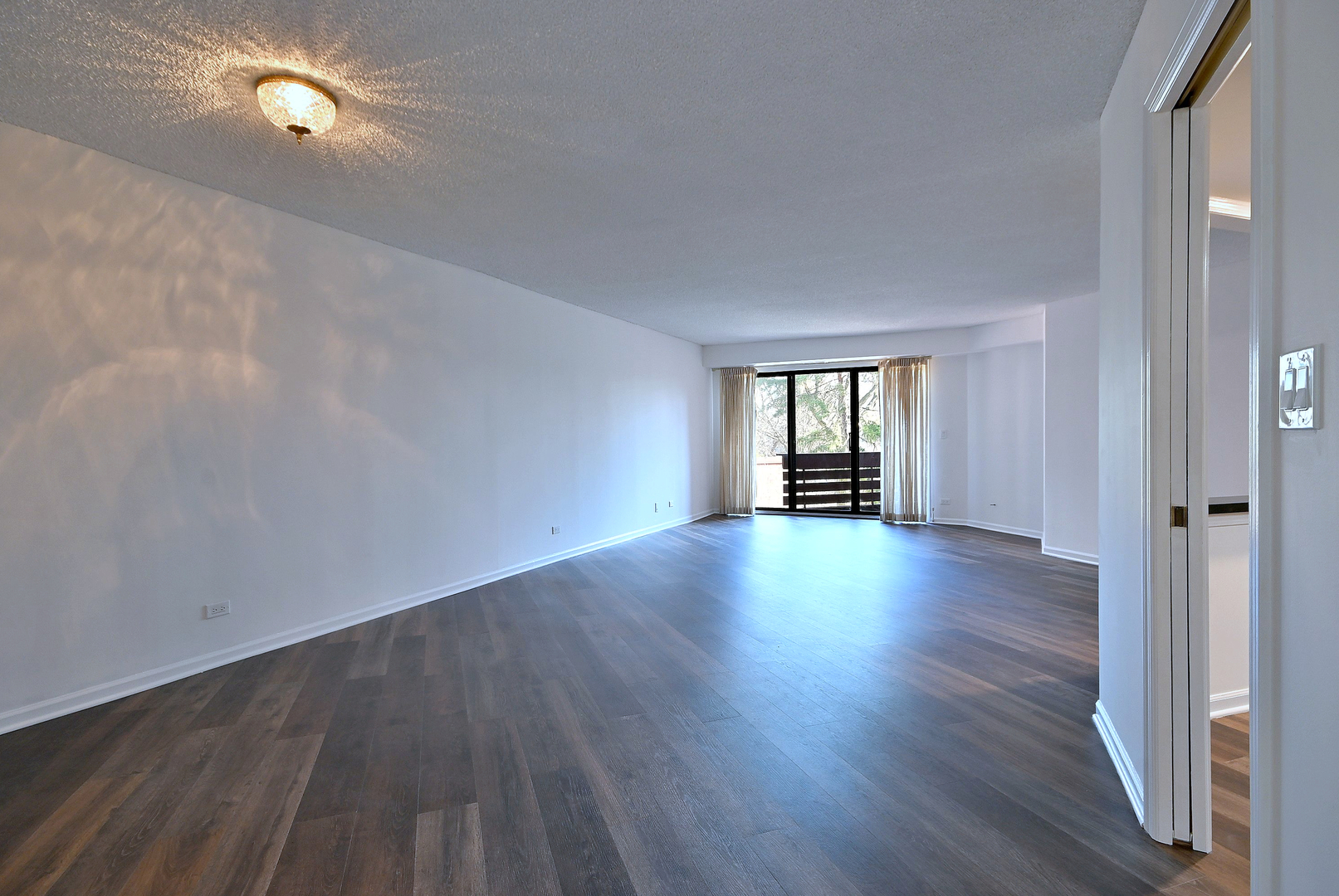 706 Waukegan Road, Unit C203 Glenview, IL 60025 - Photo 3 of 24