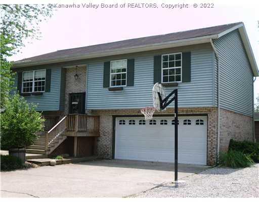 43 Lower Falls Road St. Albans, WV 25177 - Photo 1 of 8 Exterior Front.