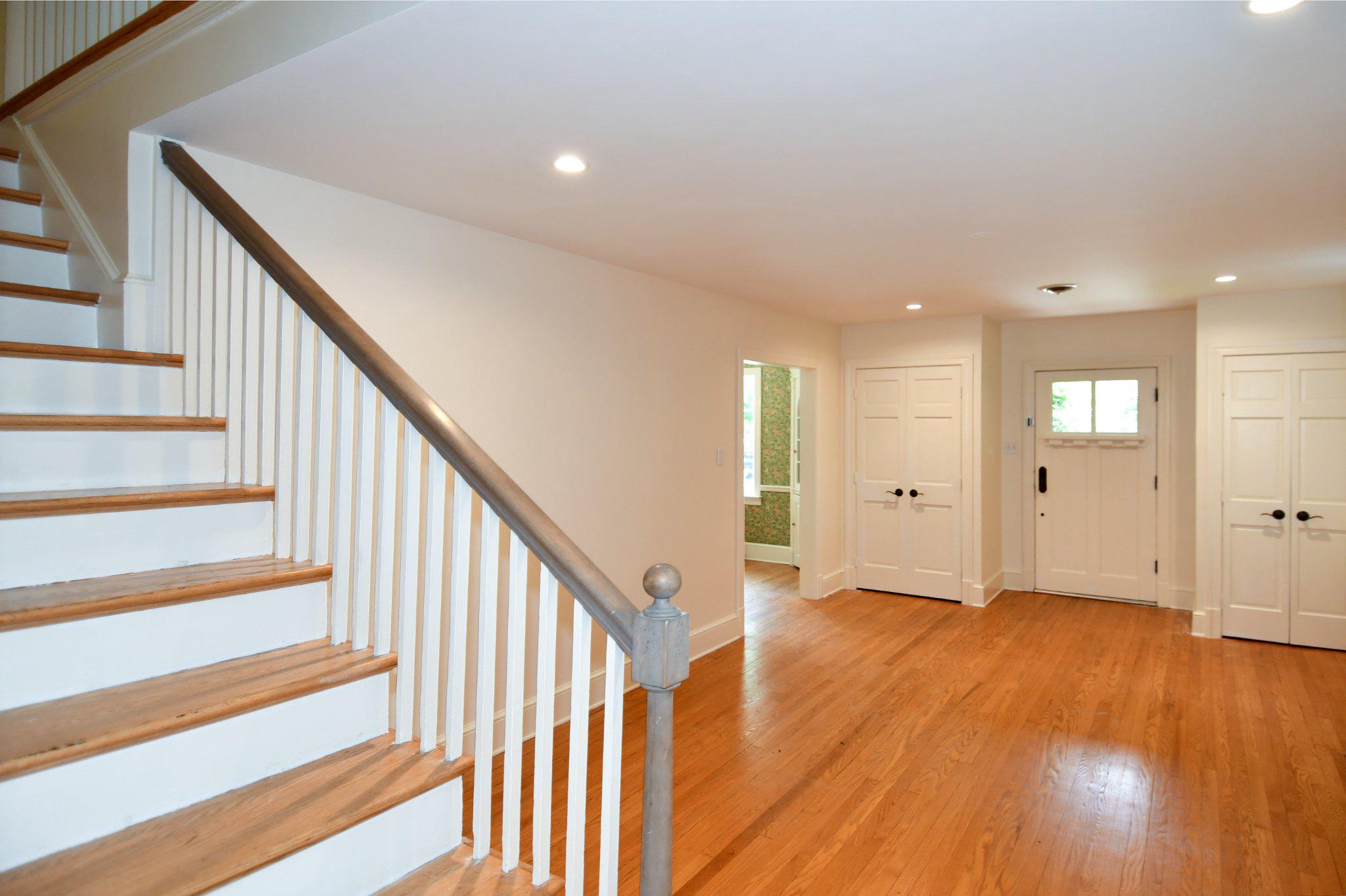 2608 Fordham Road Alexandria, VA 22302 - Photo 19 of 46 Main level living room with stairs going up