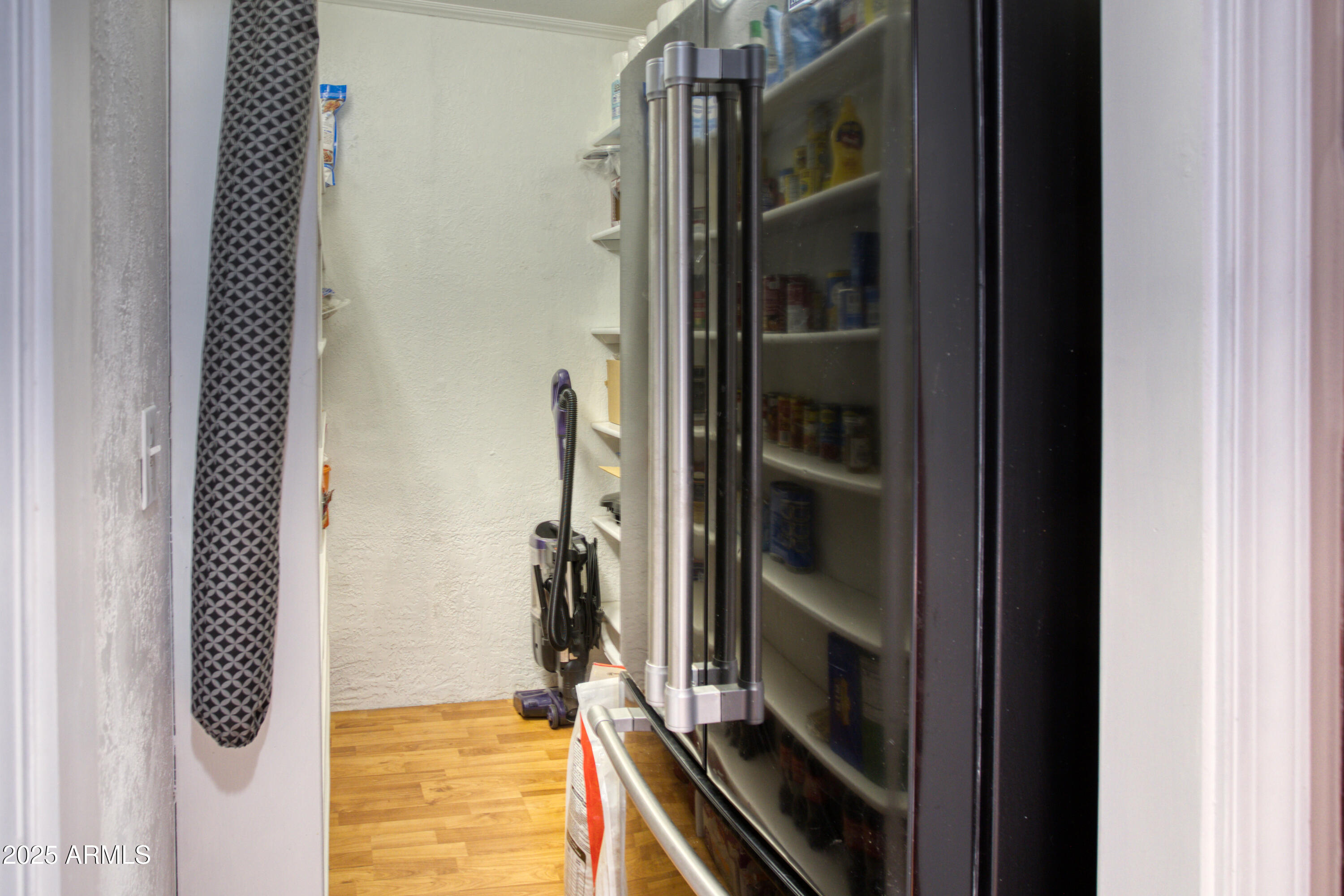 125 County Rd N3077 Show Low, AZ 85901 - Photo 27 of 71 a view of a walk in closet