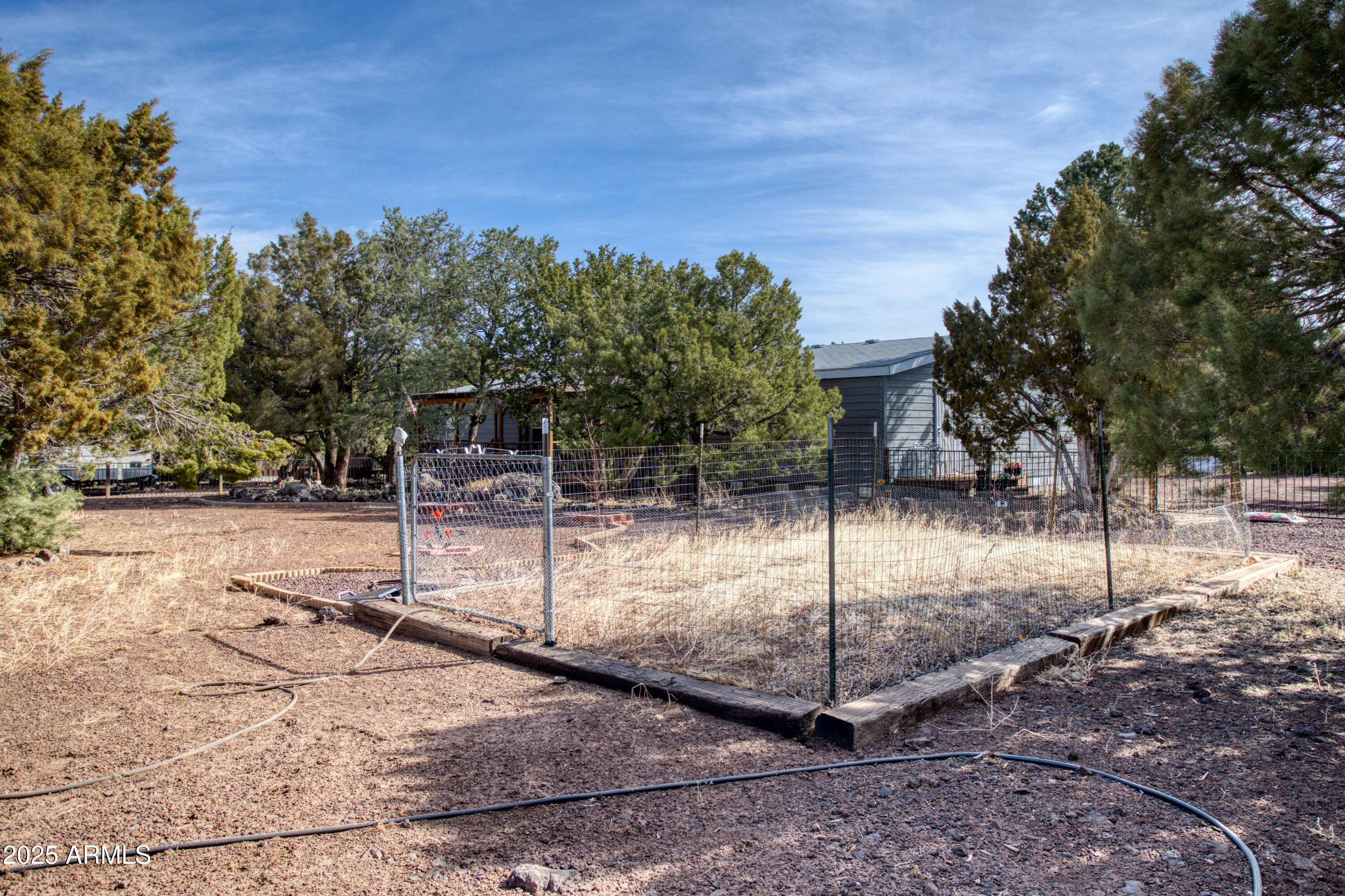 125 County Rd N3077 Show Low, AZ 85901 - Photo 42 of 71 a view of a out door space