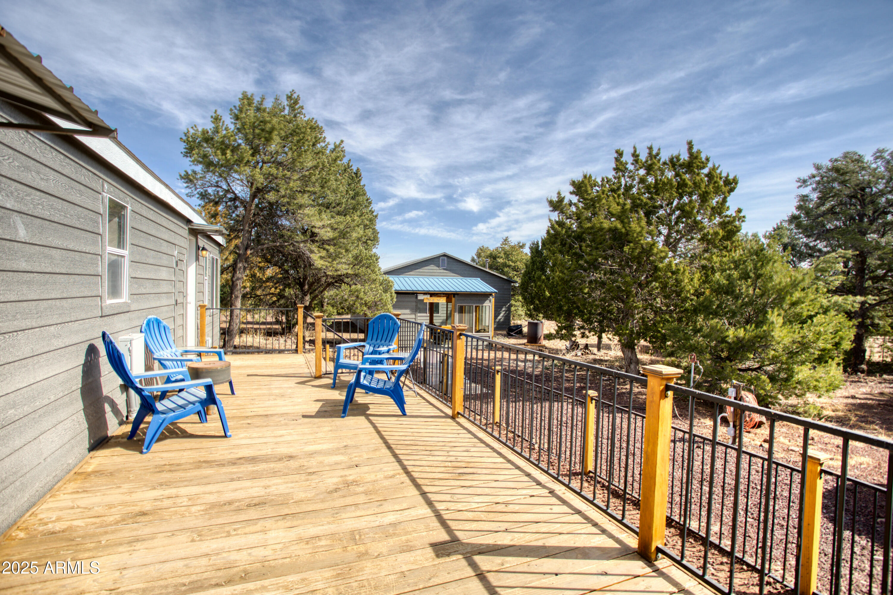125 County Rd N3077 Show Low, AZ 85901 - Photo 7 of 71 a view of a outdoor space with seating area