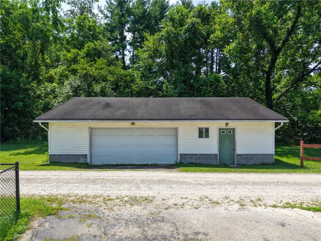 106 Frogtown Road McClellandtown, PA 15458 - Photo 5 of 50