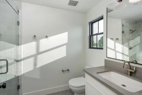 $4,800,000 | 832 Conestoga Court, Encinitas, CA 92024
