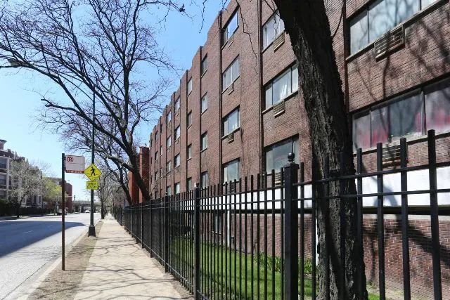 $1,495 | 1040 West Hollywood Avenue, Unit 202, Chicago, IL 60660