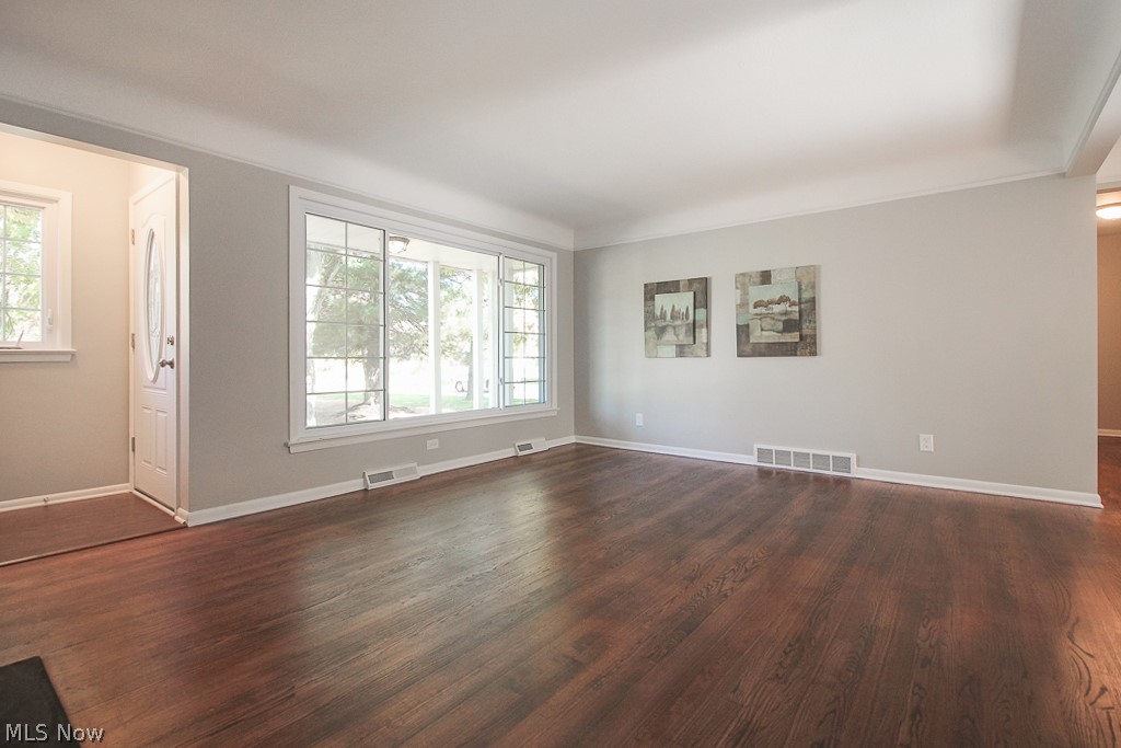 13421 Whitney Road Strongsville, OH 44136 - Photo 4 of 24