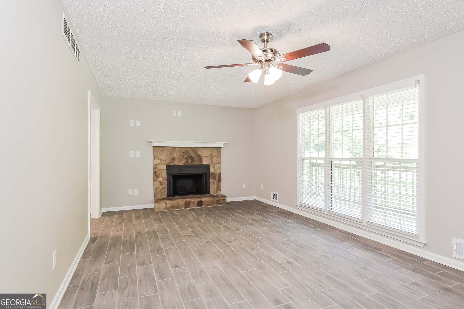 46 Normas Way Hiram, GA 30141 - Photo 2 of 18