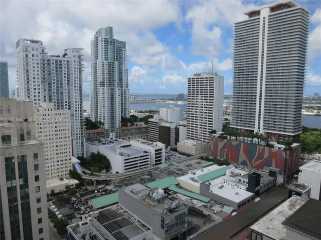 $2,250 | 151 Southeast 1st Street, Unit 2504, Miami, FL 33131