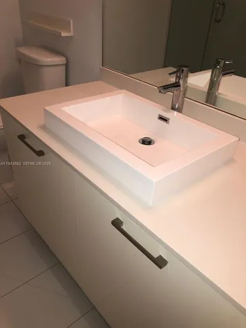 $2,250 | 151 Southeast 1st Street, Unit 2504, Miami, FL 33131