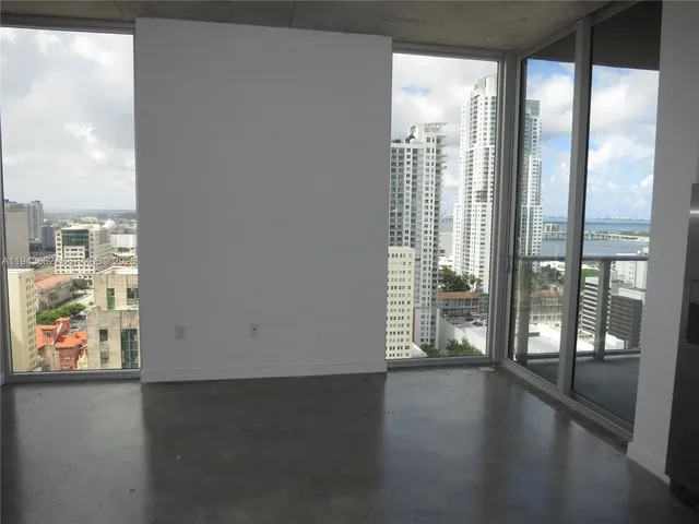 $2,250 | 151 Southeast 1st Street, Unit 2504, Miami, FL 33131