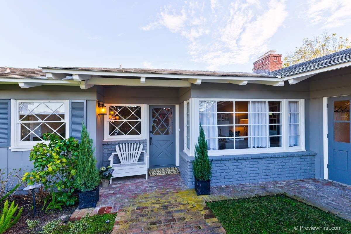 1323 La Jolla Rancho Road La Jolla, CA 92037 - Photo 3 of 25