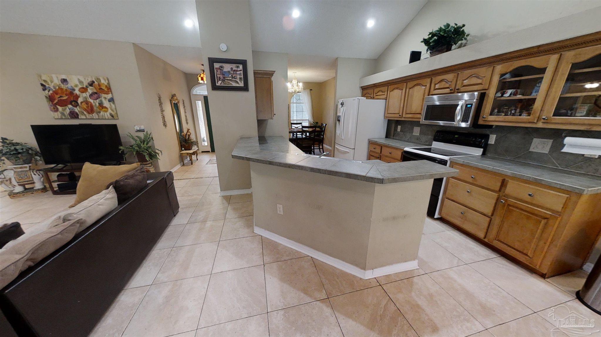 5630 Wychewood Road Milton, FL 32570 - Photo 6 of 45 Gallery Image 6