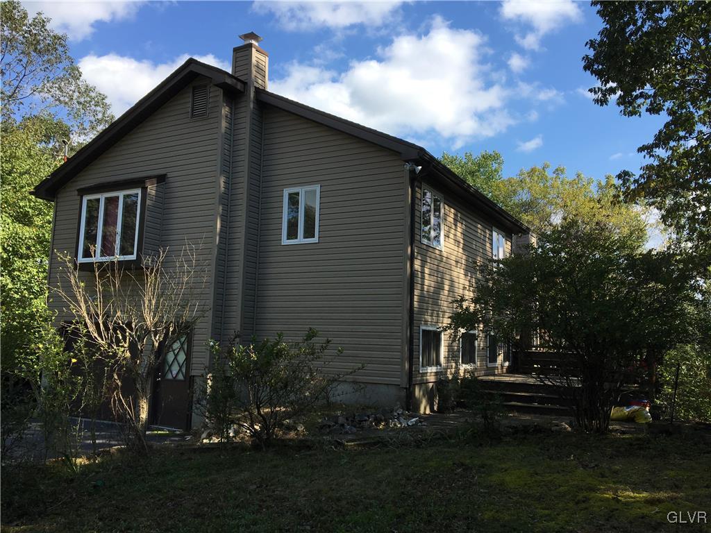252 Pheasant Run Bushkill, PA 18324 - Photo 1 of 19